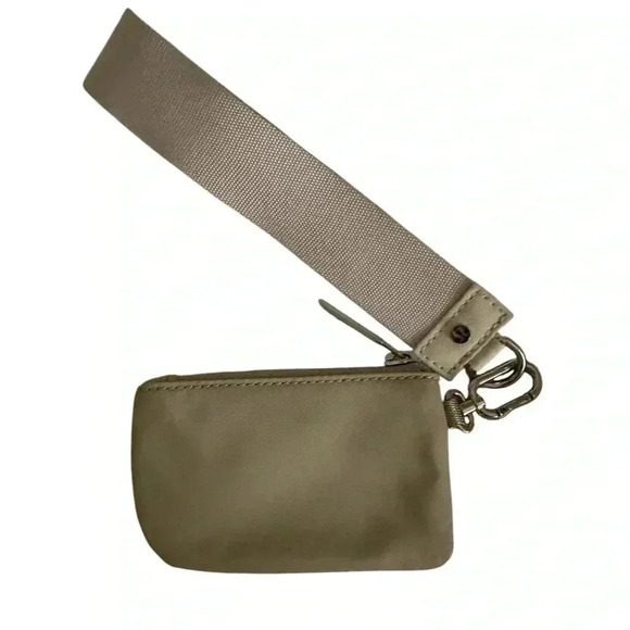 Lululemon Pouch Wristlet Keychain, in Cream - Picture 2 of 5